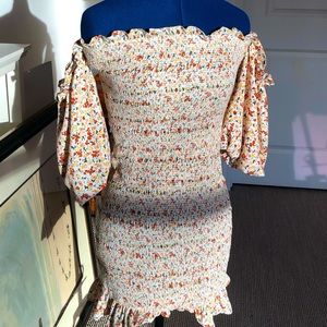 Topshop floral ruched off-the-shoulder dress barely worn